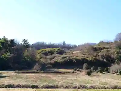 伊古乃速御玉比売神社奥宮の{uncategorized: "未分類", other: "その他", undefined: "問題あり", building: "その他建物", grave: "お墓", sacred_gate: "鳥居", guardian: "狛犬", statue: "像", buddha: "仏像", history: "歴史", nature: "自然", garden: "庭園", animal: "動物", pagoda: "塔", temizu: "手水舎", mountain_gate: "山門・神門", sanctuary: "本殿・本堂", subordinate: "末社・摂社", art: "芸術", scenery: "景色", jizo: "地蔵", ema: "絵馬", goshuin: "御朱印", omikuji: "おみくじ", items: "授与品その他", amulet: "お守り", goshuincho: "御朱印帳", eats: "食事", festival: "お祭り", votive_dance: "神楽", shichigosan: "七五三参", wedding: "結婚式", experience: "体験その他", initially: "初詣", around: "周辺", anti_infection: "感染症対策"}