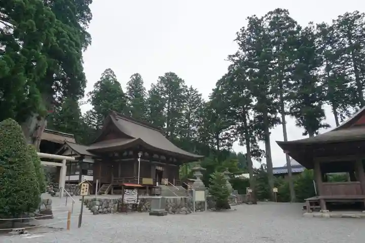 久津八幡宮の本殿・本堂