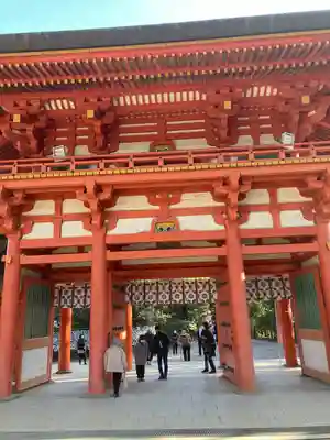武蔵一宮氷川神社の山門・神門