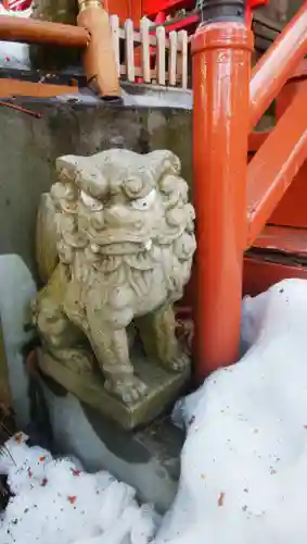 共栄稲荷神社の狛犬