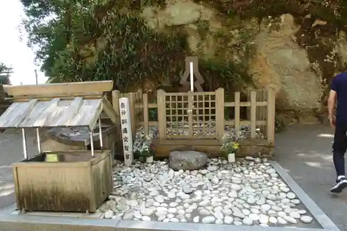 花窟神社の建物その他