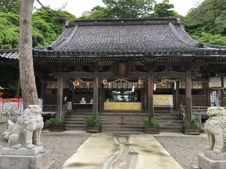 石浦神社の本殿・本堂