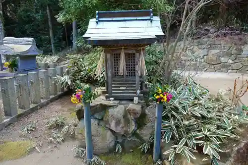 中山寺奥之院の末社