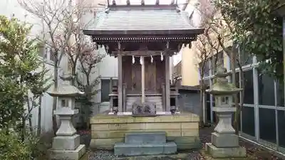駅前神社の本殿