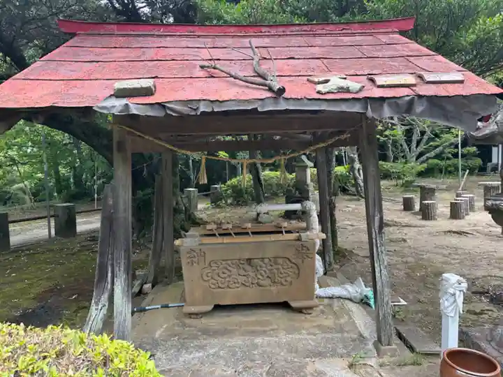 刺鹿神社の手水舎