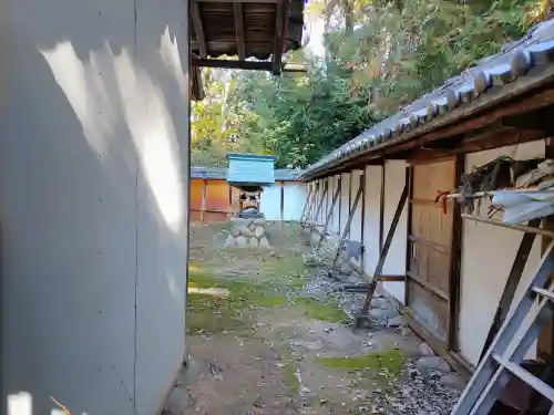 熊野社（塔野地東屋敷）の末社・摂社