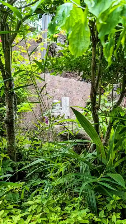 鎮守氷川神社の像