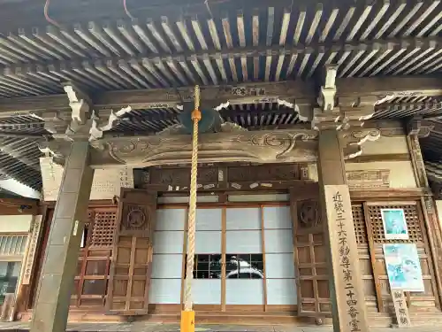 岩屋寺の{uncategorized: "未分類", other: "その他", undefined: "問題あり", building: "その他建物", grave: "お墓", sacred_gate: "鳥居", guardian: "狛犬", statue: "像", buddha: "仏像", history: "歴史", nature: "自然", garden: "庭園", animal: "動物", pagoda: "塔", temizu: "手水舎", mountain_gate: "山門・神門", sanctuary: "本殿・本堂", subordinate: "末社・摂社", art: "芸術", scenery: "景色", jizo: "地蔵", ema: "絵馬", goshuin: "御朱印", omikuji: "おみくじ", items: "授与品その他", amulet: "お守り", goshuincho: "御朱印帳", eats: "食事", festival: "お祭り", votive_dance: "神楽", shichigosan: "七五三参", wedding: "結婚式", experience: "体験その他", initially: "初詣", around: "周辺", anti_infection: "感染症対策"}