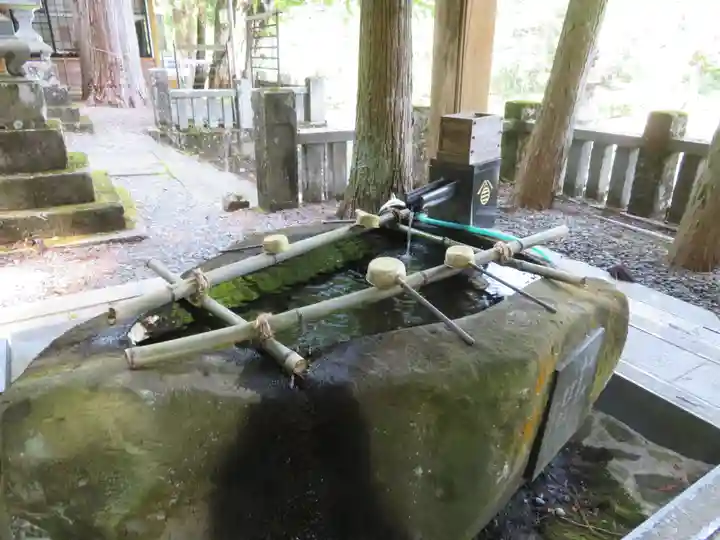 御嶽神社(王滝口)里宮の手水舎