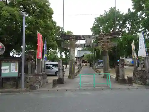  四王寺神社の鳥居