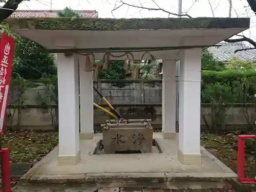 稲荷神社の手水舎