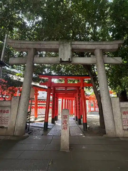 豊栄稲荷神社の{uncategorized: "未分類", other: "その他", undefined: "問題あり", building: "その他建物", grave: "お墓", sacred_gate: "鳥居", guardian: "狛犬", statue: "像", buddha: "仏像", history: "歴史", nature: "自然", garden: "庭園", animal: "動物", pagoda: "塔", temizu: "手水舎", mountain_gate: "山門・神門", sanctuary: "本殿・本堂", subordinate: "末社・摂社", art: "芸術", scenery: "景色", jizo: "地蔵", ema: "絵馬", goshuin: "御朱印", omikuji: "おみくじ", items: "授与品その他", amulet: "お守り", goshuincho: "御朱印帳", eats: "食事", festival: "お祭り", votive_dance: "神楽", shichigosan: "七五三参", wedding: "結婚式", experience: "体験その他", initially: "初詣", around: "周辺", anti_infection: "感染症対策"}