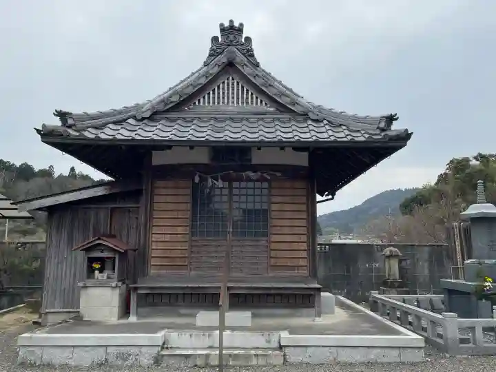 立泉寺の{uncategorized: "未分類", other: "その他", undefined: "問題あり", building: "その他建物", grave: "お墓", sacred_gate: "鳥居", guardian: "狛犬", statue: "像", buddha: "仏像", history: "歴史", nature: "自然", garden: "庭園", animal: "動物", pagoda: "塔", temizu: "手水舎", mountain_gate: "山門・神門", sanctuary: "本殿・本堂", subordinate: "末社・摂社", art: "芸術", scenery: "景色", jizo: "地蔵", ema: "絵馬", goshuin: "御朱印", omikuji: "おみくじ", items: "授与品その他", amulet: "お守り", goshuincho: "御朱印帳", eats: "食事", festival: "お祭り", votive_dance: "神楽", shichigosan: "七五三参", wedding: "結婚式", experience: "体験その他", initially: "初詣", around: "周辺", anti_infection: "感染症対策"}
