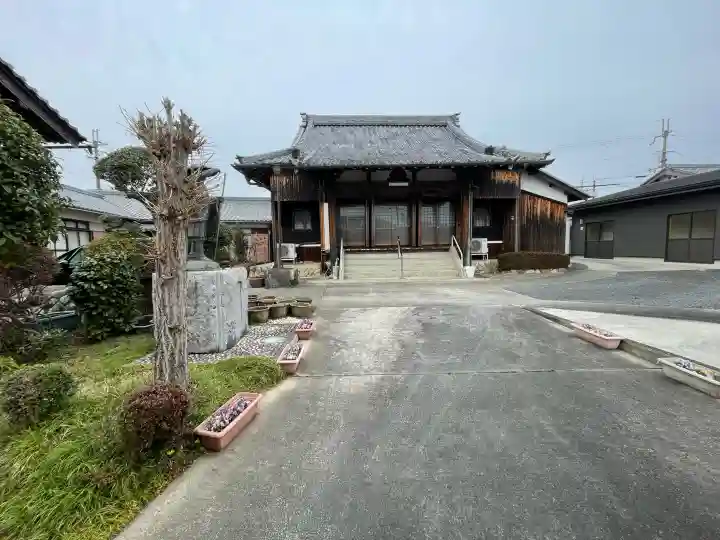 厳浄寺の{uncategorized: "未分類", other: "その他", undefined: "問題あり", building: "その他建物", grave: "お墓", sacred_gate: "鳥居", guardian: "狛犬", statue: "像", buddha: "仏像", history: "歴史", nature: "自然", garden: "庭園", animal: "動物", pagoda: "塔", temizu: "手水舎", mountain_gate: "山門・神門", sanctuary: "本殿・本堂", subordinate: "末社・摂社", art: "芸術", scenery: "景色", jizo: "地蔵", ema: "絵馬", goshuin: "御朱印", omikuji: "おみくじ", items: "授与品その他", amulet: "お守り", goshuincho: "御朱印帳", eats: "食事", festival: "お祭り", votive_dance: "神楽", shichigosan: "七五三参", wedding: "結婚式", experience: "体験その他", initially: "初詣", around: "周辺", anti_infection: "感染症対策"}
