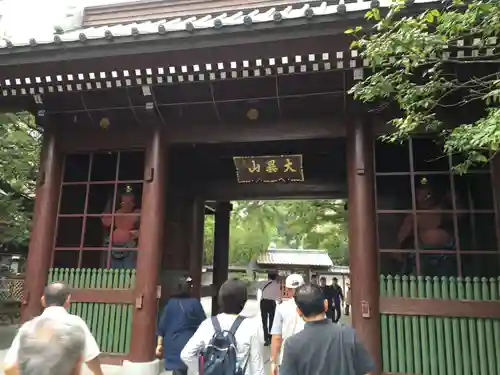 高徳院の山門・神門