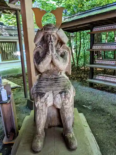 鎌倉宮の像