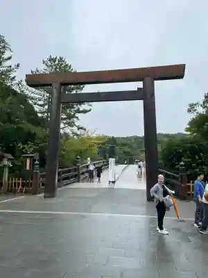 伊勢神宮内宮（皇大神宮）の{uncategorized: "未分類", other: "その他", undefined: "問題あり", building: "その他建物", grave: "お墓", sacred_gate: "鳥居", guardian: "狛犬", statue: "像", buddha: "仏像", history: "歴史", nature: "自然", garden: "庭園", animal: "動物", pagoda: "塔", temizu: "手水舎", mountain_gate: "山門・神門", sanctuary: "本殿・本堂", subordinate: "末社・摂社", art: "芸術", scenery: "景色", jizo: "地蔵", ema: "絵馬", goshuin: "御朱印", omikuji: "おみくじ", items: "授与品その他", amulet: "お守り", goshuincho: "御朱印帳", eats: "食事", festival: "お祭り", votive_dance: "神楽", shichigosan: "七五三参", wedding: "結婚式", experience: "体験その他", initially: "初詣", around: "周辺", anti_infection: "感染症対策"}