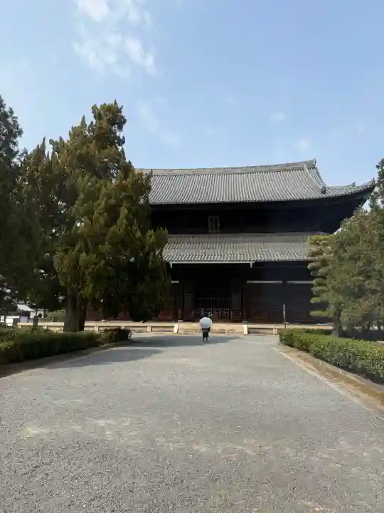 東福禅寺(東福寺)の{uncategorized: "未分類", other: "その他", undefined: "問題あり", building: "その他建物", grave: "お墓", sacred_gate: "鳥居", guardian: "狛犬", statue: "像", buddha: "仏像", history: "歴史", nature: "自然", garden: "庭園", animal: "動物", pagoda: "塔", temizu: "手水舎", mountain_gate: "山門・神門", sanctuary: "本殿・本堂", subordinate: "末社・摂社", art: "芸術", scenery: "景色", jizo: "地蔵", ema: "絵馬", goshuin: "御朱印", omikuji: "おみくじ", items: "授与品その他", amulet: "お守り", goshuincho: "御朱印帳", eats: "食事", festival: "お祭り", votive_dance: "神楽", shichigosan: "七五三参", wedding: "結婚式", experience: "体験その他", initially: "初詣", around: "周辺", anti_infection: "感染症対策"}