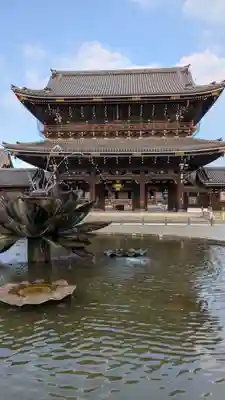 東本願寺(真宗本廟)の山門・神門