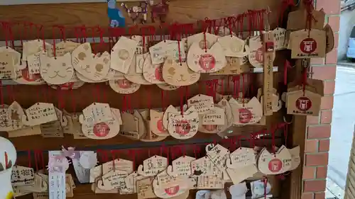 長崎尾曲がり猫神社の絵馬