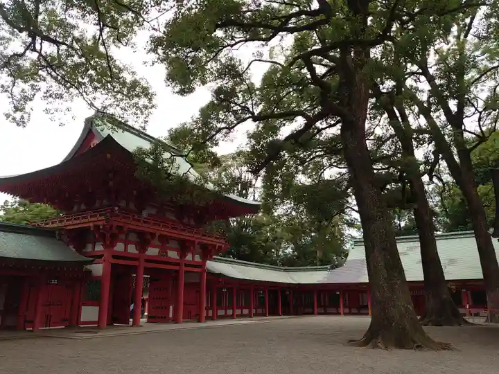 武蔵一宮氷川神社の山門・神門