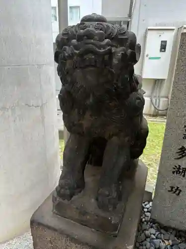 築土神社の狛犬