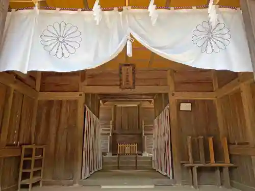 宇都母知神社の本殿・本堂