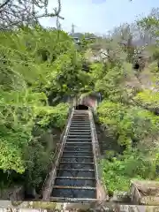 稲荷大明神の建物その他