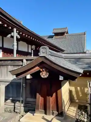 東北寺の{uncategorized: "未分類", other: "その他", undefined: "問題あり", building: "その他建物", grave: "お墓", sacred_gate: "鳥居", guardian: "狛犬", statue: "像", buddha: "仏像", history: "歴史", nature: "自然", garden: "庭園", animal: "動物", pagoda: "塔", temizu: "手水舎", mountain_gate: "山門・神門", sanctuary: "本殿・本堂", subordinate: "末社・摂社", art: "芸術", scenery: "景色", jizo: "地蔵", ema: "絵馬", goshuin: "御朱印", omikuji: "おみくじ", items: "授与品その他", amulet: "お守り", goshuincho: "御朱印帳", eats: "食事", festival: "お祭り", votive_dance: "神楽", shichigosan: "七五三参", wedding: "結婚式", experience: "体験その他", initially: "初詣", around: "周辺", anti_infection: "感染症対策"}