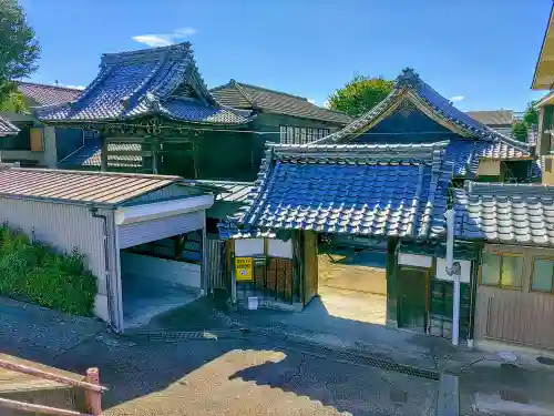 唯願寺の山門・神門
