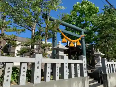 烈々布神社の鳥居
