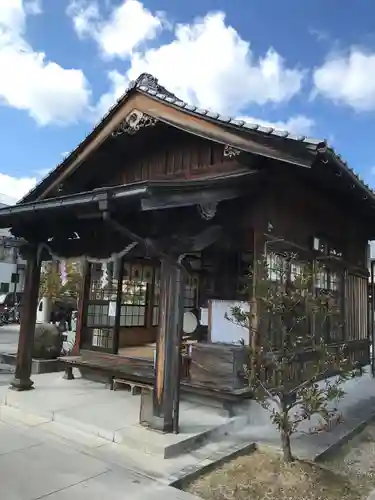 児守稲荷神社の本殿