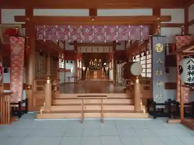 八柱神社の本殿・本堂