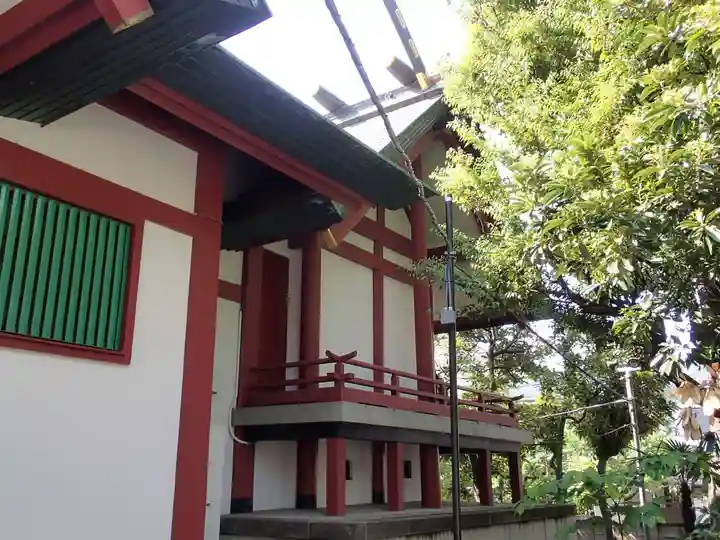 徳持神社の本殿・本堂