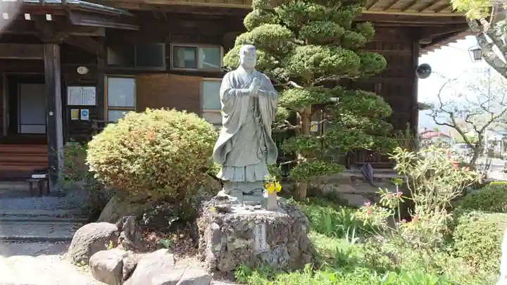上行寺(山梨県)