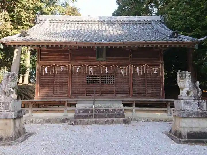 八所神社の本殿・本堂
