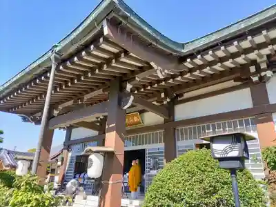 高田寺の本殿・本堂