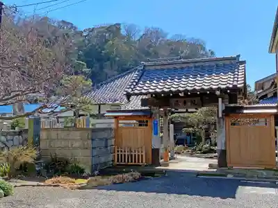 蓮乗院の山門・神門