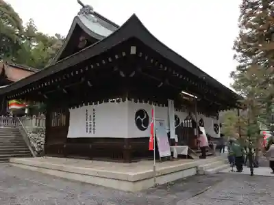 三輪神社の本殿・本堂