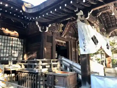 武田神社の本殿・本堂