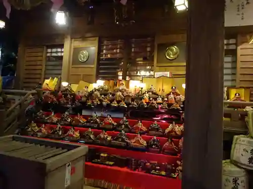 座間神社の本殿・本堂