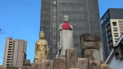 愛染堂勝鬘院の地蔵