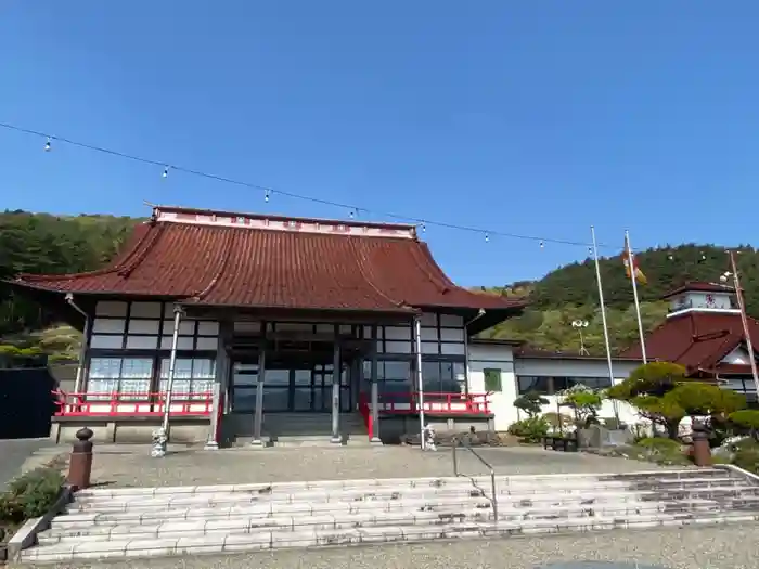 本増寺の本殿