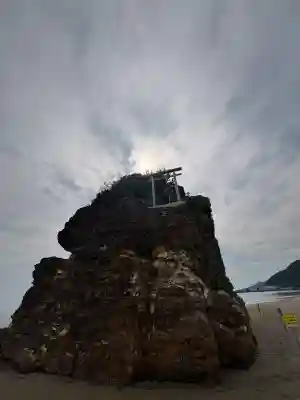 稲佐の浜 弁天島(島根県)