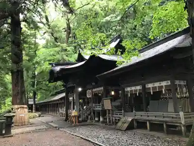 手長神社の本殿・本堂
