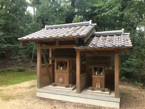 地祇神社の末社・摂社
