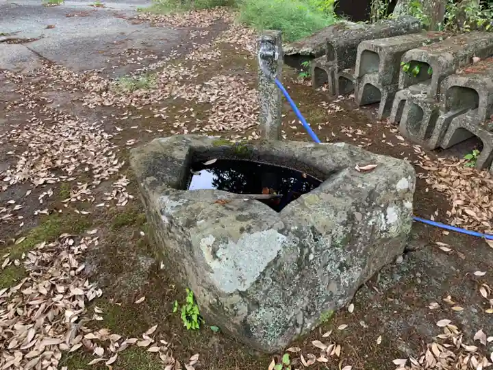 諏訪神社の手水舎
