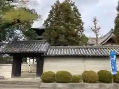 斑鳩寺の山門