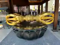 成田山川越別院の{uncategorized: "未分類", other: "その他", undefined: "問題あり", building: "その他建物", grave: "お墓", sacred_gate: "鳥居", guardian: "狛犬", statue: "像", buddha: "仏像", history: "歴史", nature: "自然", garden: "庭園", animal: "動物", pagoda: "塔", temizu: "手水舎", mountain_gate: "山門・神門", sanctuary: "本殿・本堂", subordinate: "末社・摂社", art: "芸術", scenery: "景色", jizo: "地蔵", ema: "絵馬", goshuin: "御朱印", omikuji: "おみくじ", items: "授与品その他", amulet: "お守り", goshuincho: "御朱印帳", eats: "食事", festival: "お祭り", votive_dance: "神楽", shichigosan: "七五三参", wedding: "結婚式", experience: "体験その他", initially: "初詣", around: "周辺", anti_infection: "感染症対策"}