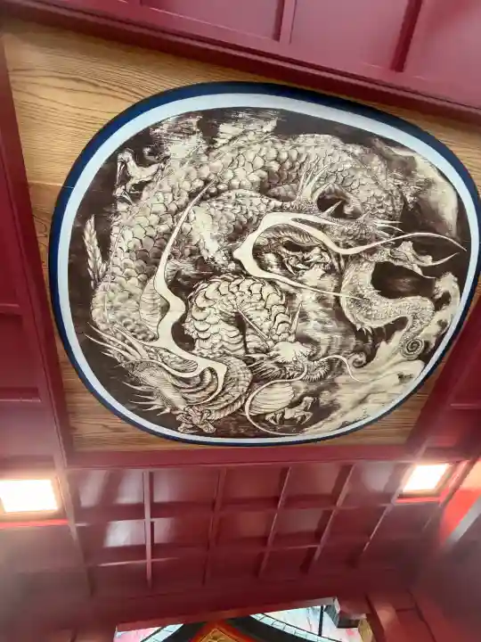 九頭龍神社新宮の{uncategorized: "未分類", other: "その他", undefined: "問題あり", building: "その他建物", grave: "お墓", sacred_gate: "鳥居", guardian: "狛犬", statue: "像", buddha: "仏像", history: "歴史", nature: "自然", garden: "庭園", animal: "動物", pagoda: "塔", temizu: "手水舎", mountain_gate: "山門・神門", sanctuary: "本殿・本堂", subordinate: "末社・摂社", art: "芸術", scenery: "景色", jizo: "地蔵", ema: "絵馬", goshuin: "御朱印", omikuji: "おみくじ", items: "授与品その他", amulet: "お守り", goshuincho: "御朱印帳", eats: "食事", festival: "お祭り", votive_dance: "神楽", shichigosan: "七五三参", wedding: "結婚式", experience: "体験その他", initially: "初詣", around: "周辺", anti_infection: "感染症対策"}